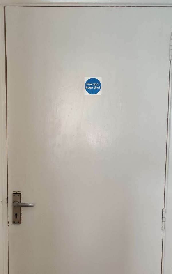 https://www.killaprint.uk/wp-content/uploads/2022/07/Fire_Door_Keep_Shut_PVC_Sticker-4-scaled.jpg
